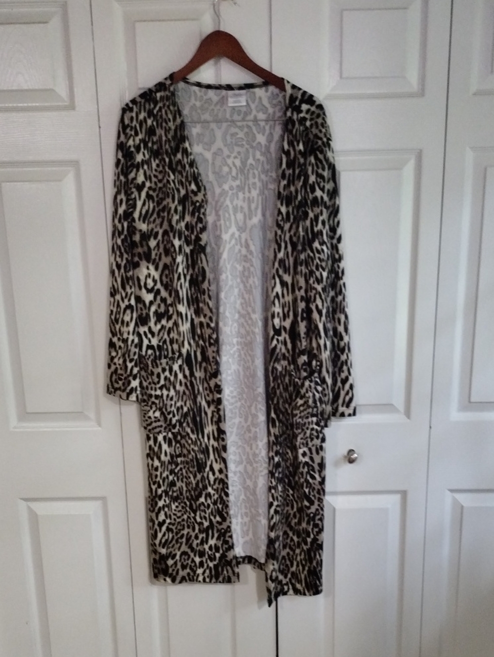 Leapord Print Cardigan Duster Length Size Medium Pockets